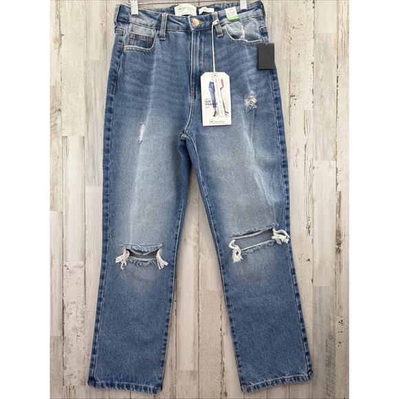 Regeneration Distressed Juniors High Rise Straight Leg Mom Jeans Sz 5/27 New - Picture 1 of 12